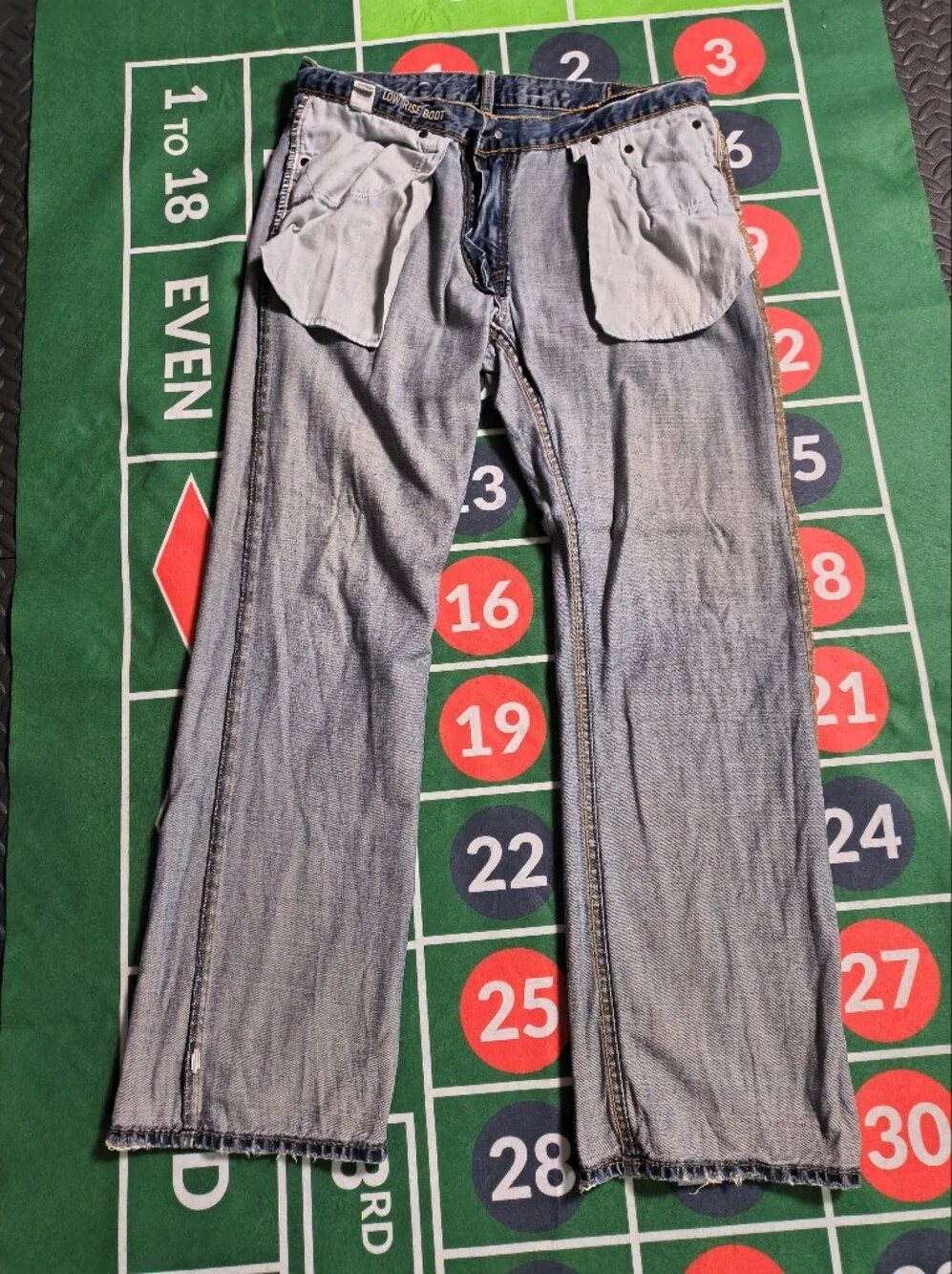 American Eagle Low Rise Boot Jeans 32x29 Blue Y2K Denim Tagged 32x32